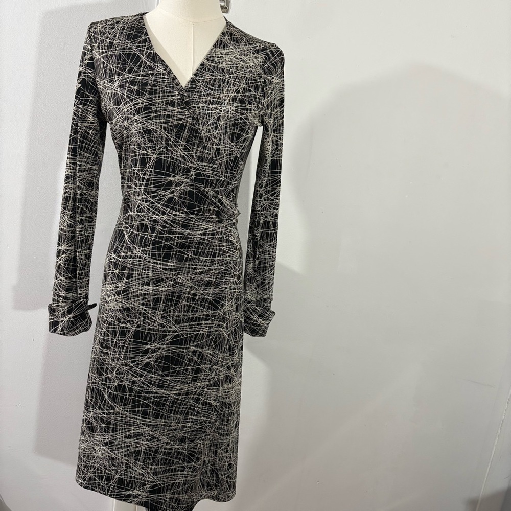 The Limited Sz S Black White String Line Wrap Dress Long Sleeve V Neck Career